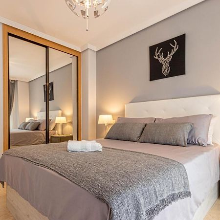 797 Holiday Rentals- Piso Con Amplia Terraza A Solo 1 Min De La Playa Benalmádena Dış mekan fotoğraf