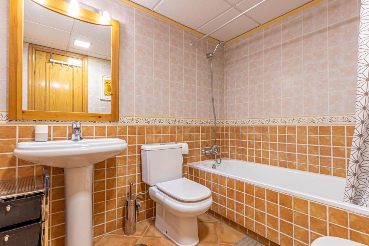 797 Holiday Rentals- Piso Con Amplia Terraza A Solo 1 Min De La Playa Benalmádena Dış mekan fotoğraf